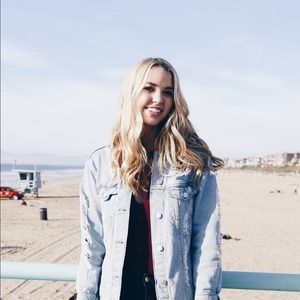 Meet your Posher, Emily